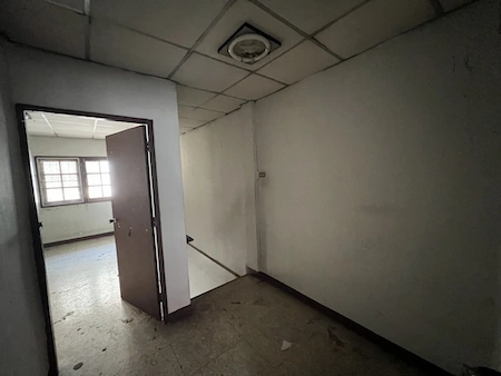 🧨 ถูกเหมือนได้เปล่า! ทาวน์เฮ้าส์ 3 ชั้น พื้นที่เยอะ จอดรถ 2 คัน 🚗 ม.อมรชัย 3 ซอย 7 เพียง 1.65 ลบ. 🔥 เจ้าของใจดี ฟรีโอนทุกบาท!