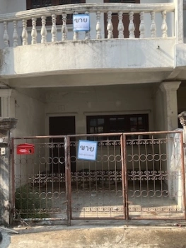 🧨 ถูกเหมือนได้เปล่า! ทาวน์เฮ้าส์ 3 ชั้น พื้นที่เยอะ จอดรถ 2 คัน 🚗 ม.อมรชัย 3 ซอย 7 เพียง 1.65 ลบ. 🔥 เจ้าของใจดี ฟรีโอนทุกบาท!