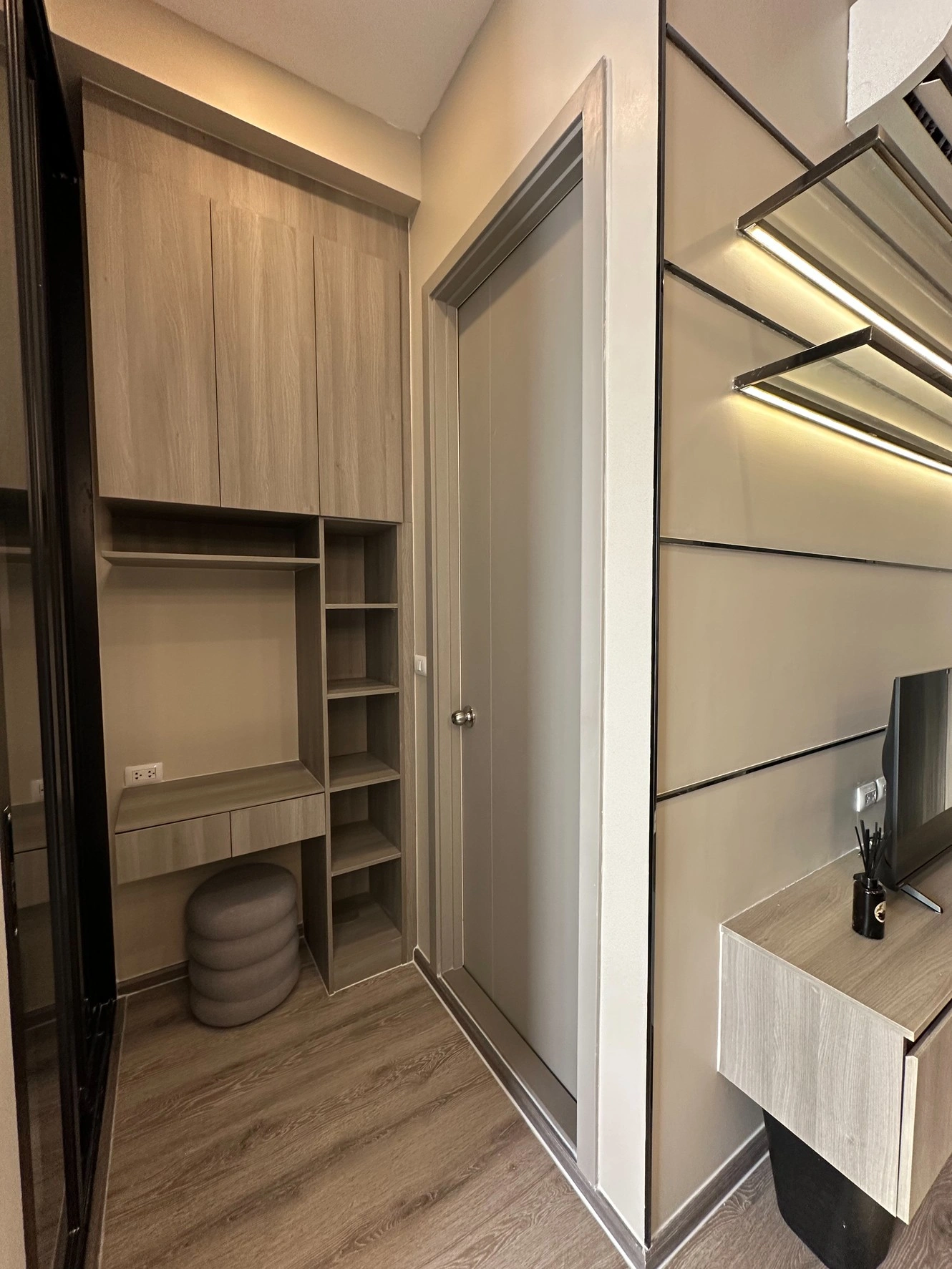 คอนโดพร้อมขายKnightsBridge Prime Onnut