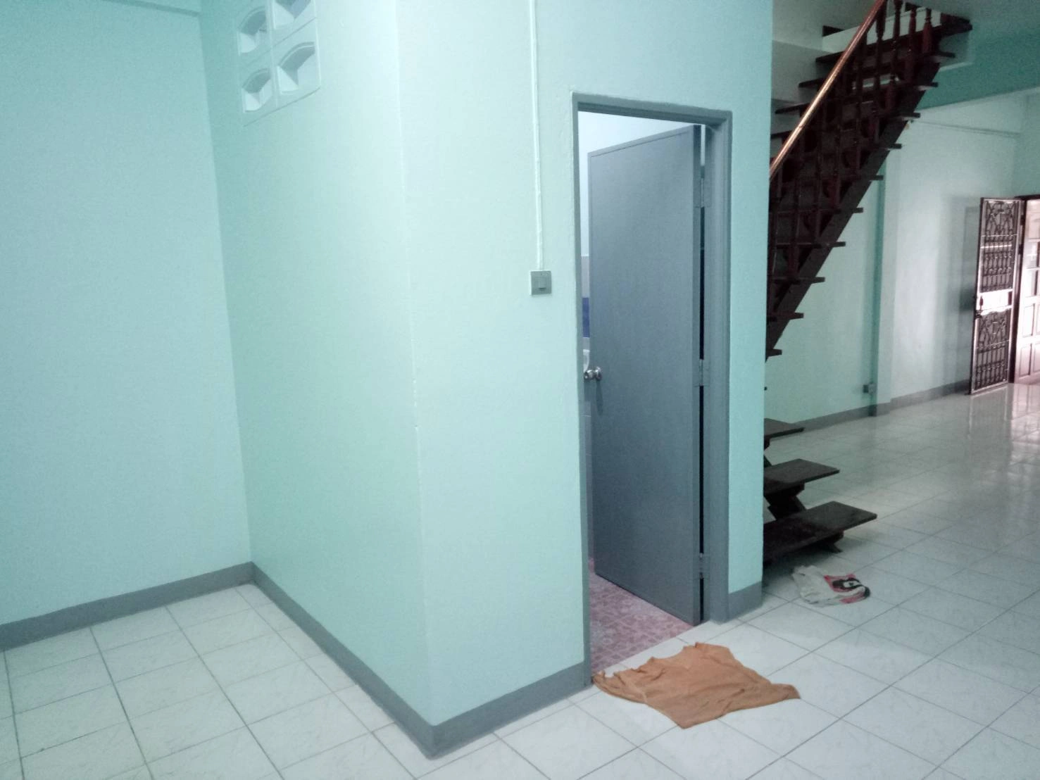 ขายบ้านทาวเฮ้าส์ 2 ชั้น 2 นอน 2 น้ำ เจริญพัฒนา ซ.7