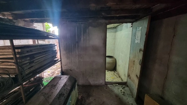 ขายที่ดินราคาถูก พร้อมบ้าน 2 ชั้น 101 ตร.ว. เมืองร้อยเอ็ด ทำเลดีเข้าออกสะดวก ใกล้แหล่งชุมชน และสถานที่สำคัญ โทร 063-2825635