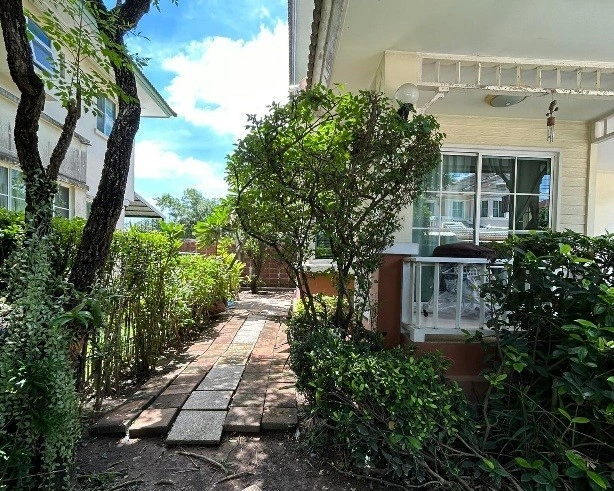 🏡 ขายบ้านเดี่ยว 2 ชั้น พร้อมอยู่ – คุ้มค่าเกินราคา ใกล้แอร์พอร์ตลิ้งลาดกระบัง / รถไฟฟ้าสายสีชมพู (สถานีมีนบุรี)