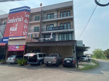 อาคารพาณิชย์4 ชั้น ติดถนนใหญ่ แม่กลอง อัมพวา
