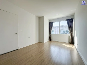 บ้านมือสอง โครงการ เบล็สวิลล์ รามอินทรา117 เนื้อที่ 19.3 ตร.ว. พื้นที่ใช้สอย 90  ตร.ม. ฟังก์ชัน 5 ห้องนอน 2 ห้องน้ำ 2 ที่จอดรถ โครงการบนทำเลเดินทางสะดวก เชื่อมต่อถนนรามอินทรา ถนนเสรีไทย ใกล้รถไฟฟ้าสายสีชมพู "สถานีบางชัน" และจุดขึ้นทางด่วน "ฉลองรัช"