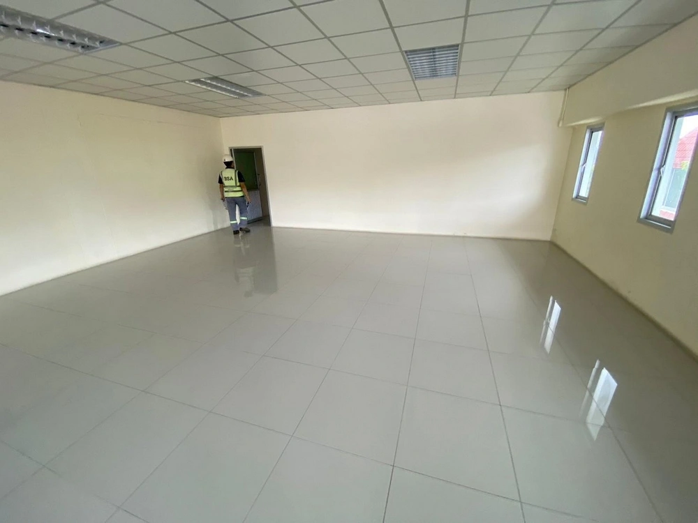 โรงงาน/โกดังพร้อมสำนักงาน (ให้เช่า)  โซนพระประแดง สมุทรปราการ  พื้นที่สีม่วง ขอใบอนุญาตโรงงานได้ เดินทางสะดวก ใกล้ตัวเมืองและแหล่งที่พักอาศัย