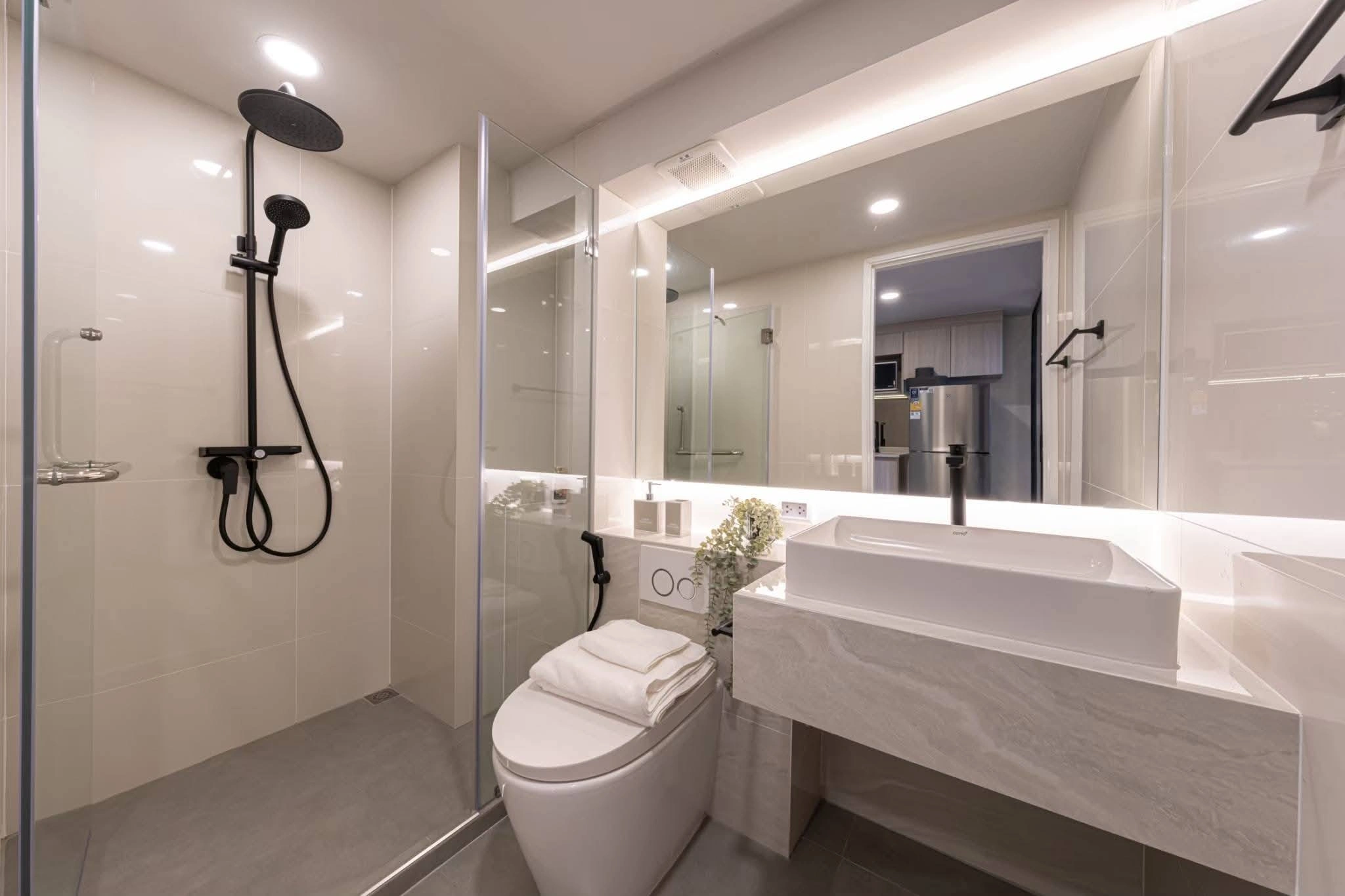 ขายดาวน์ Origin Place Phetkasem ติด MRT ภาษีเจริญ 0 เมตร มี 2 ห้อง ชั้น 5 และชั้น 22 เจ้าของขายเอง (รับเอเจ้น)