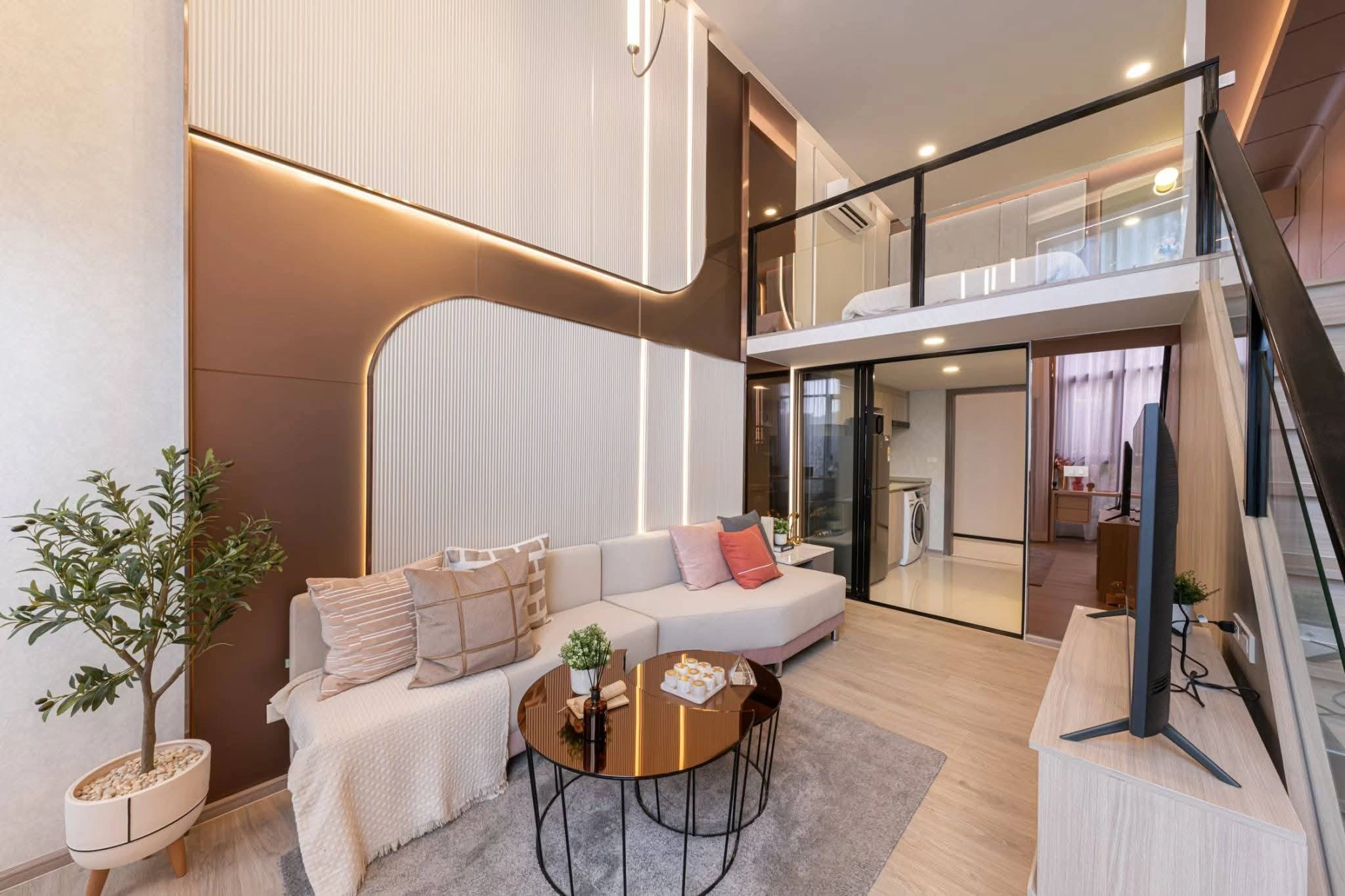 ขายดาวน์ Origin Place Phetkasem ติด MRT ภาษีเจริญ 0 เมตร มี 2 ห้อง ชั้น 5 และชั้น 22 เจ้าของขายเอง (รับเอเจ้น)