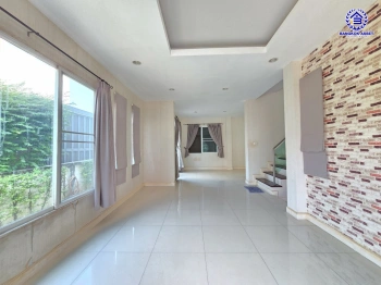 บ้านมือสอง โครงการ ชวนชมพาร์ค3 บางกรวย-ไทรน้อย เนื้อที่ 41 ตร.ว. พื้นที่ใช้สอย 110 ตร.ม. ฟังก์ชัน 3 ห้องนอน 2 ห้องน้ำ 1 ที่จอดรถ บนทำเลเดินทางสะดวก เชื่อมต่อถนนบางกรวย-ไทรน้อย ถนนกาญจนาภิเษก ใกล้รถไฟฟ้าสายสีม่วง "สถานีคลองบางไผ่"