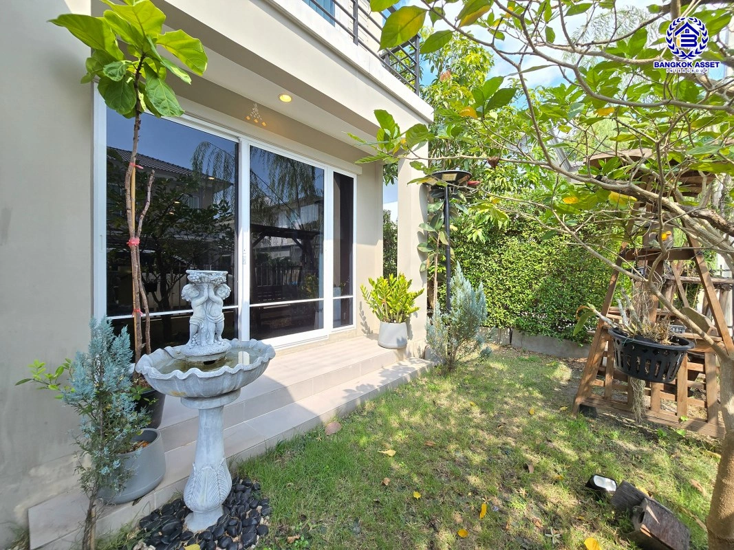 บ้านมือสอง โครงการ เดอะแพลนท์ ปิ่นเกล้า-กาญจนาภิเษก เนื้อที่ 35.8 ตร.ว. พื้นที่ใช้สอย 140 ตร.ม.  ฟังก์ชัน 4 ห้องนอน 3 ห้องน้ำ 2 ที่จอดรถ พร้อมเข้าอยู่ ทำเลดีเชื่อมต่อหลายเส้นทาง ทั้งถนนกาญจนาภิเษก, ถนนนครอินทร์, ถนนรัตนาธิเบศร์ ใกล้รถไฟฟ้าสีม่วง "สถานีตลาดบางใหญ่"