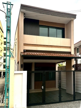 ขายบ้านเดี่ยว 2 ชั้น สร้างใหม่ ทำเลทองแจ้งวัฒนะ-ปากเกร็ด เดินไปห้างได้ ใกล้รถไฟฟ้า