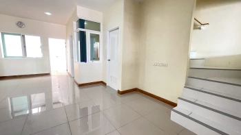 บ้าน 2 ชั้น หมู่บ้านโกลเด้นทาวน์ พระราม 2 สมุทรสาคร 4ห้องนอน 3ห้องน้ำ 2จอดรถ ต่อเติมครัวและหน้าบ้าน