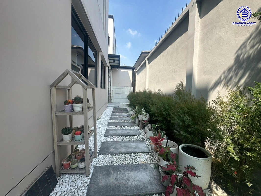 บ้านมือสอง โครงการ เวิร์ฟ สายไหม-พหลโยธิน บนเนื้อที่ 25.9 ตร.ว. พื้นที่ใช้สอย 126 ตร.ม. ฟังก์ชัน 3 ห้องนอน 2 ห้องน้ำ 2 ที่จอดรถ บนทำเลเดินทางสะดวก เชื่อมต่อถนนเพิ่มสิน, ถนนวัชรพล, ถนนสุขาภิบาล ใกล้รถไฟฟ้าสายสีเขียว  "สถานีคูคต"