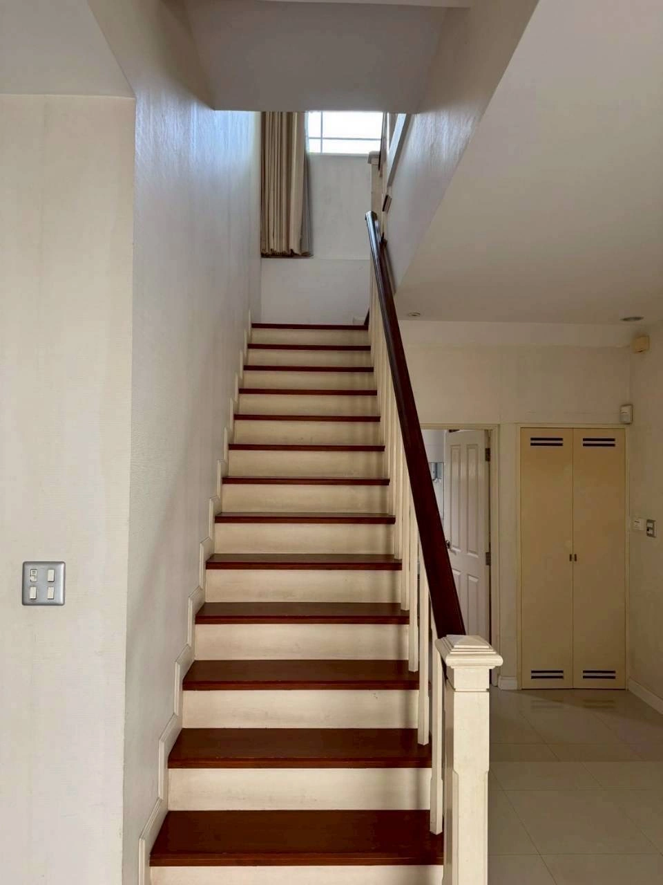 บ้านเดี่ยว หลังมุม มีพื้นที่เหลือให้ตกแต่ง