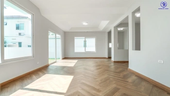 บ้านมือสอง จาก LH โครงการ ชัยพฤกษ์ วัชรพล หลังใหญ่ เนื้อที่ 55 ตร.ว. พื้นที่ใช้สอย 186.38 ตร.ม. ฟังก์ชัน 3 ห้องนอน 3 ห้องน้ำ จอดรถได้ 2 คัน พร้อม Facilities ครบครัน บนทำเลเดินทางสะดวก ติดถนนสุขาภิบาล5 เชื่อมต่อหลายเส้นทาง ใกล้ทางด่วน "ฉลองรัช" และรถไฟฟ้าสายสีเขียว "สถานีสายหยุด"