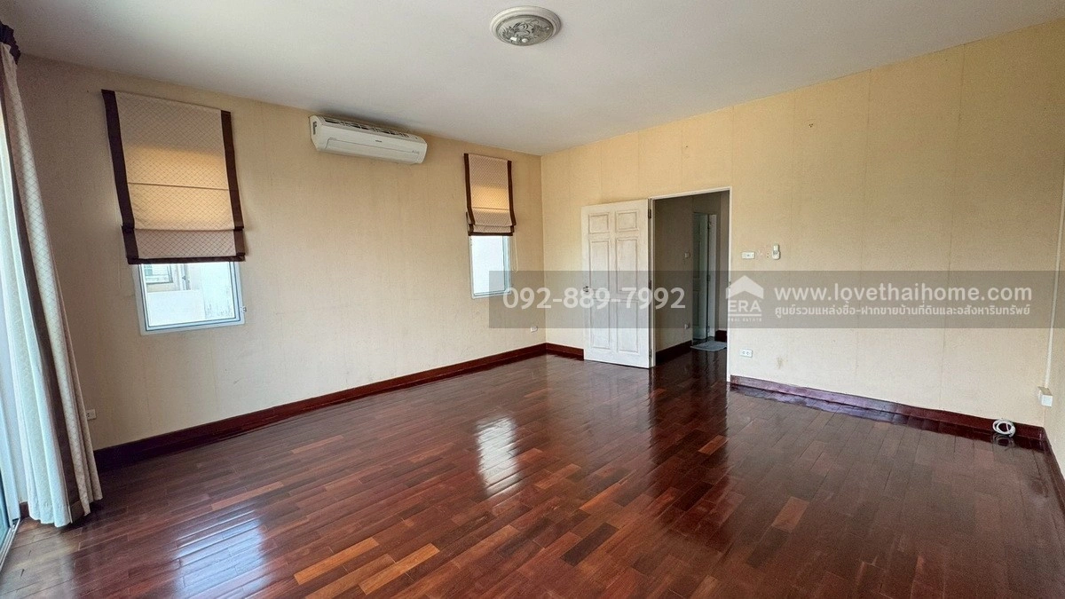 ขายบ้านเดี่ยว 2 ชั้น หมู่บ้านสารินซิตี้ วงตะวัน ถนนพระราม2 ซอยเจษฎาวิถี พื้นที่ 109.9 ตรว. ขายเพียง 4.9 ล้านบาท ราคานี้ถูกที่สุดในโครงการแล้ว ใกล้เซ็นทรัล มหาชัย