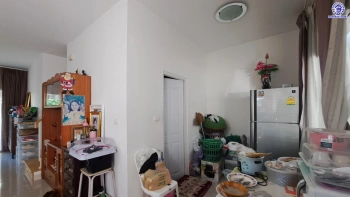 บ้านมือสอง แบรนด์ AP โครงการ พลีโน่ พระราม5-ปิ่นเกล้า หลังมุม พร้อมรองรับทุกความสุข บนเนื้อที่ 31.2 ตร.ว. พื้นที่ใช้สอย 110 ตร.ม. ฟังก์ชัน 3 ห้องนอน 2 ห้องน้ำ จอดรถได้ 1 คัน สิ่งอำนวยความสะดวกครบ บนสุดยอดทำเล เข้า-ออกได้ทั้งทางถนนนครอินทร์ และถนนสิรินธร ใกล้จุดขึ้นทางด่วน "ประจิมรัถยา"