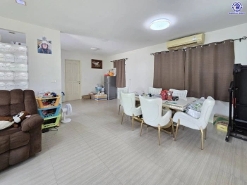 บ้านมือสอง โครงการ ฮาบิเทีย ปัญญาอินทรา1 หลังมุม เนื้อที่ 106.6 ตร.ว. พื้นที่ใช้สอย 187 ตร.ม. ฟังก์ชัน 3 ห้องนอน 3 ห้องน้ำ 2 ที่จอดรถ พร้อมเข้าอยู่ได้ทันที บนทำเลเข้า-ออกในเมืองได้ง่าย เชื่อมต่อถนนปัญญาอินทรา, ถนนหทัยราษฏร์ ใกล้แฟชั่นไอซ์แลนด์ และทางหลวงหมายเลข9