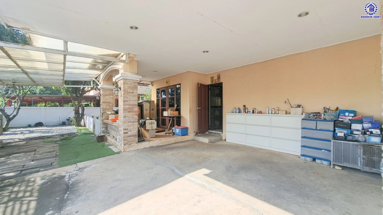 บ้านมือสอง โครงการ ณัฐชากรีนวิลล์ บางใหญ่ บนเนื้อที่ 96.3 ตร.ว. พื้นที่ใช้สอย 147 ตร.ม. ฟังก์ชัน 4 ห้องนอน 3 ห้องน้ำ จอดรถได้ 3 คัน บนทำเลศักยภาพ ใกล้เซ็นทรัลเวสต์เกต ทางด่วน "ศรีรัช" รถไฟฟ้าสายสีม่วง "สถานีตลาดบางใหญ่"