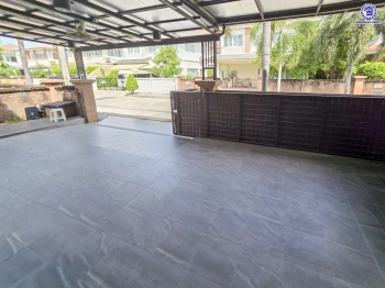 บ้านมือสอง โครงการ คาซ่าวิลล์ สุขาภิบาล5 เนื้อที่ 50.6 ตร.ว. พื้นที่ใช้สอย 147 ตร.ม. ฟังก์ชัน 3 ห้องนอน 3 ห้องน้ำ 2 ที่จอดรถ บนทำเลเดินทางสะดวก เชื่อมต่อถนนเพิ่มสิน ถนนสุขาภิบาล5 ถนนหทัยราษร์ และจุดขึ้นทางด่วน "ฉลองรัช"