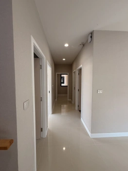 ขายบ้านเดี่ยว 2 ชั้น ฟังก์ชันครบ พร้อมอยู่ 459/32 นัดเข้าชมบ้าน โทร. 093 996 6742