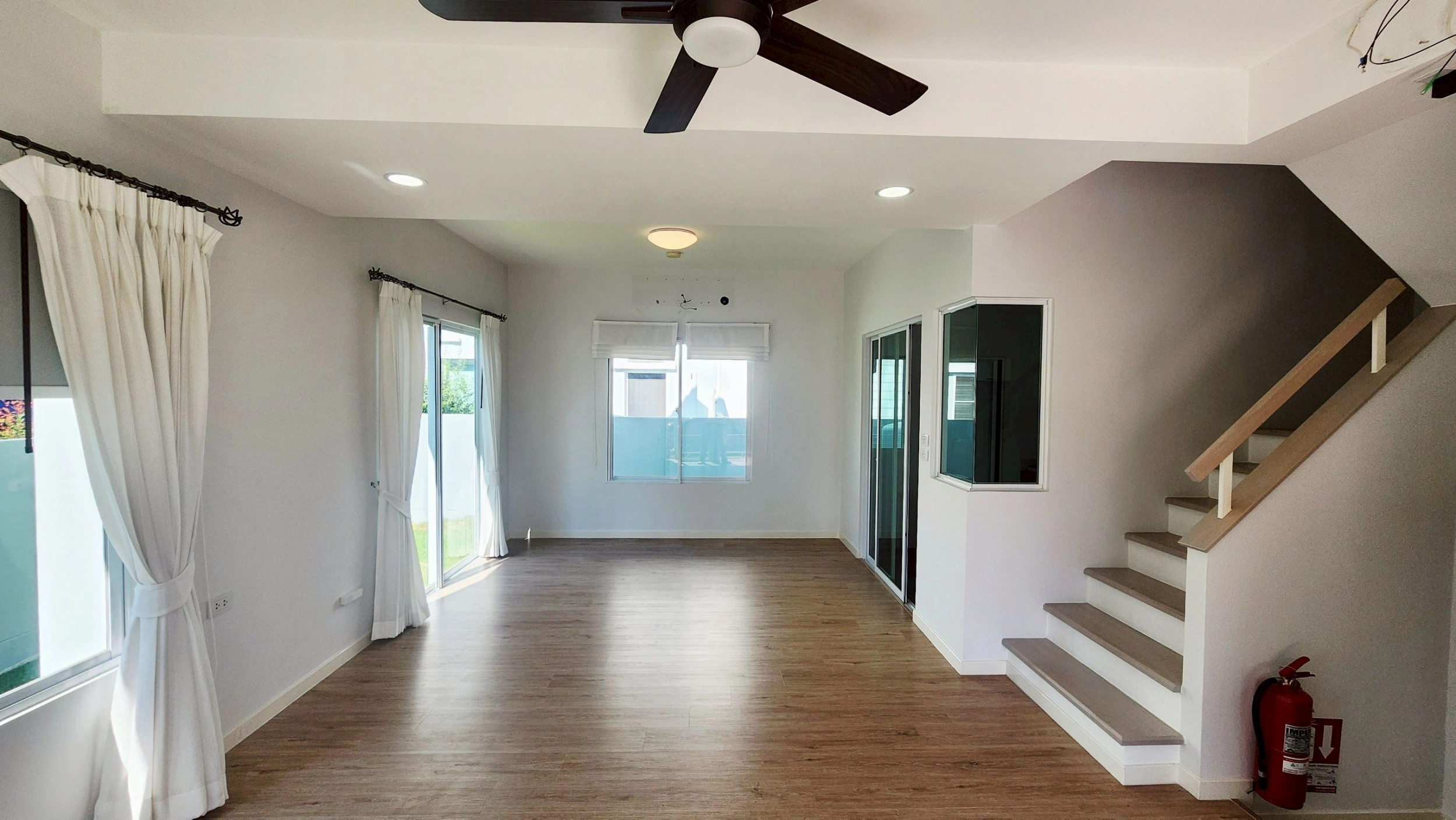 ขายบ้านแฝด 2 ชั้น โครงการวิลลาจจิโอ ประชาอุทิศ 90 บ้านสวยราคาดี ขายขาดทุน ต่ำกว่าซื้อจากโครงการ!