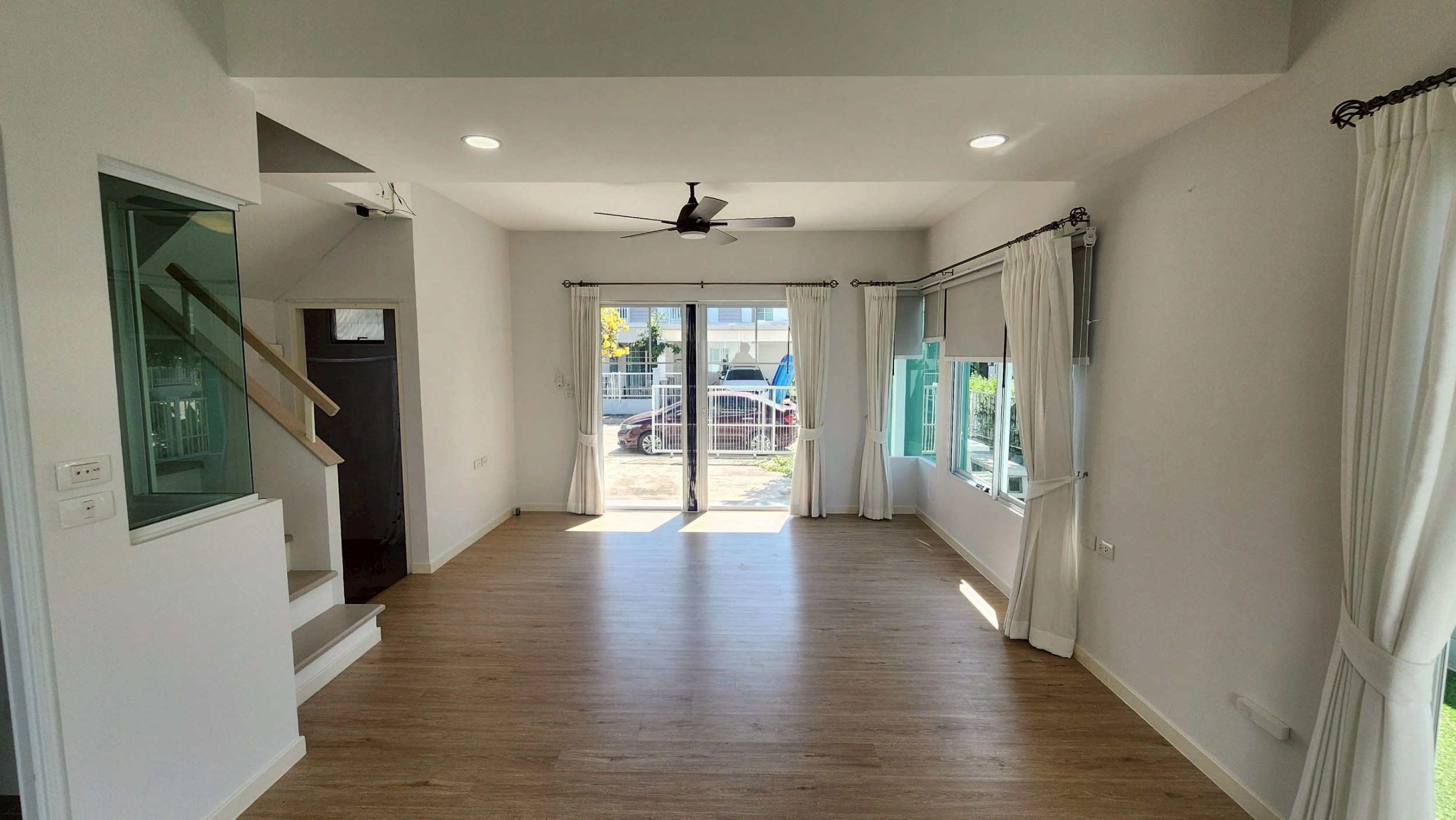 ขายบ้านแฝด 2 ชั้น โครงการวิลลาจจิโอ ประชาอุทิศ 90 บ้านสวยราคาดี ขายขาดทุน ต่ำกว่าซื้อจากโครงการ!