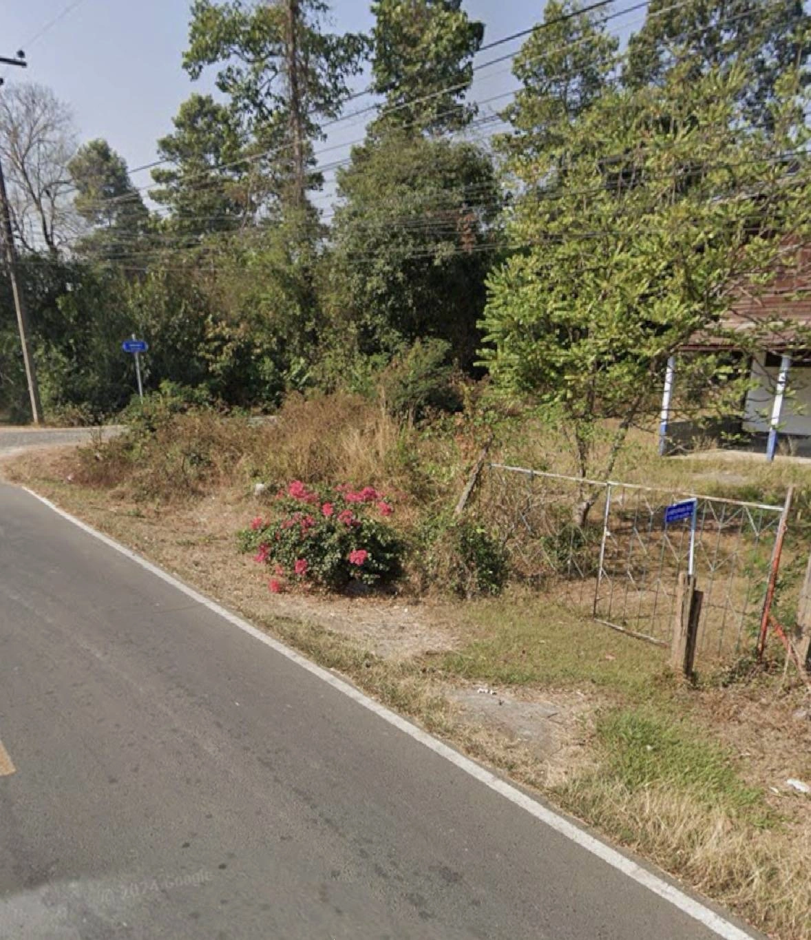 ที่ดินพร้อมบ้าน ติดถนน อำเภอเมือง จังหวัดสุรินทร์