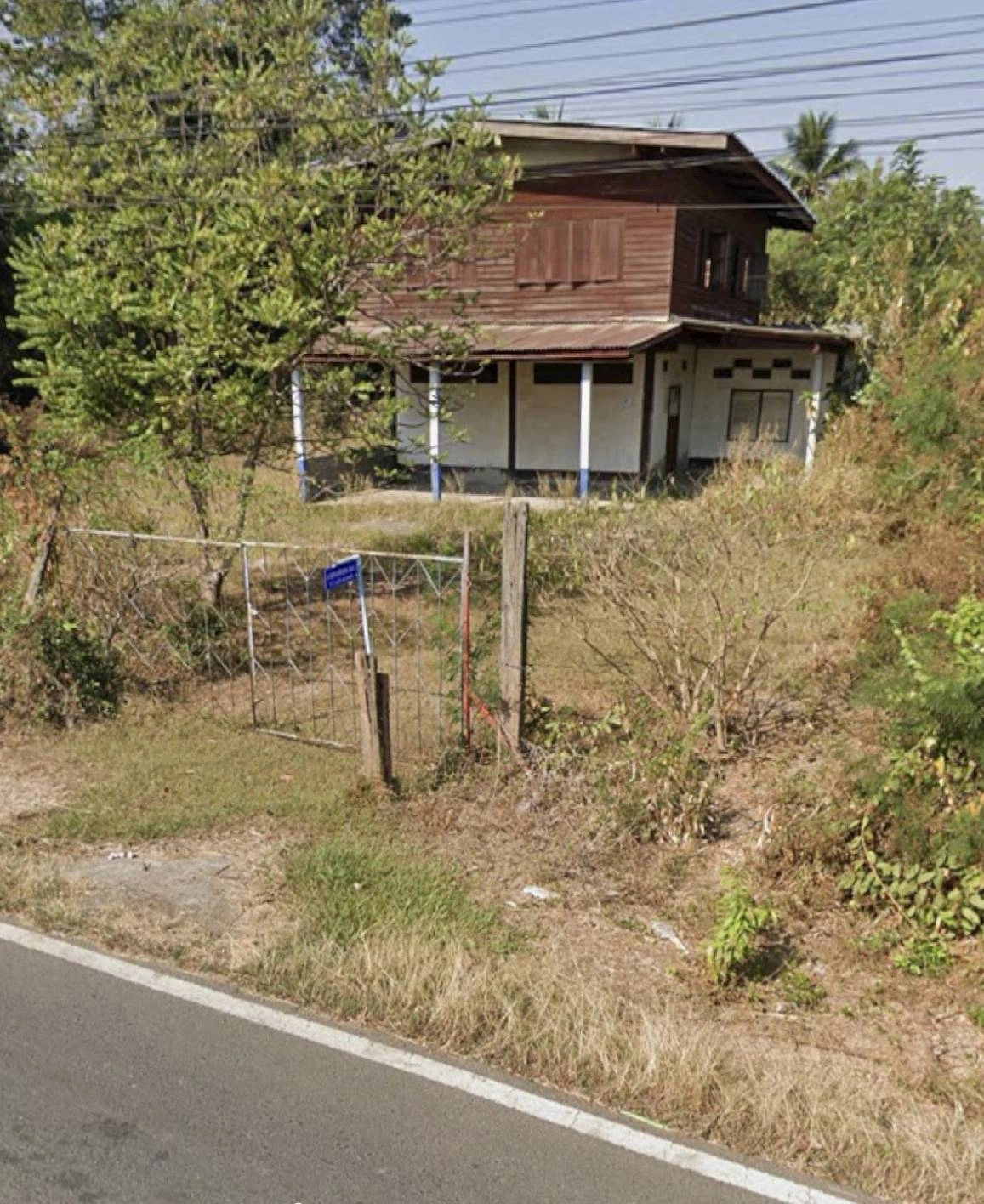 ที่ดินพร้อมบ้าน ติดถนน อำเภอเมือง จังหวัดสุรินทร์