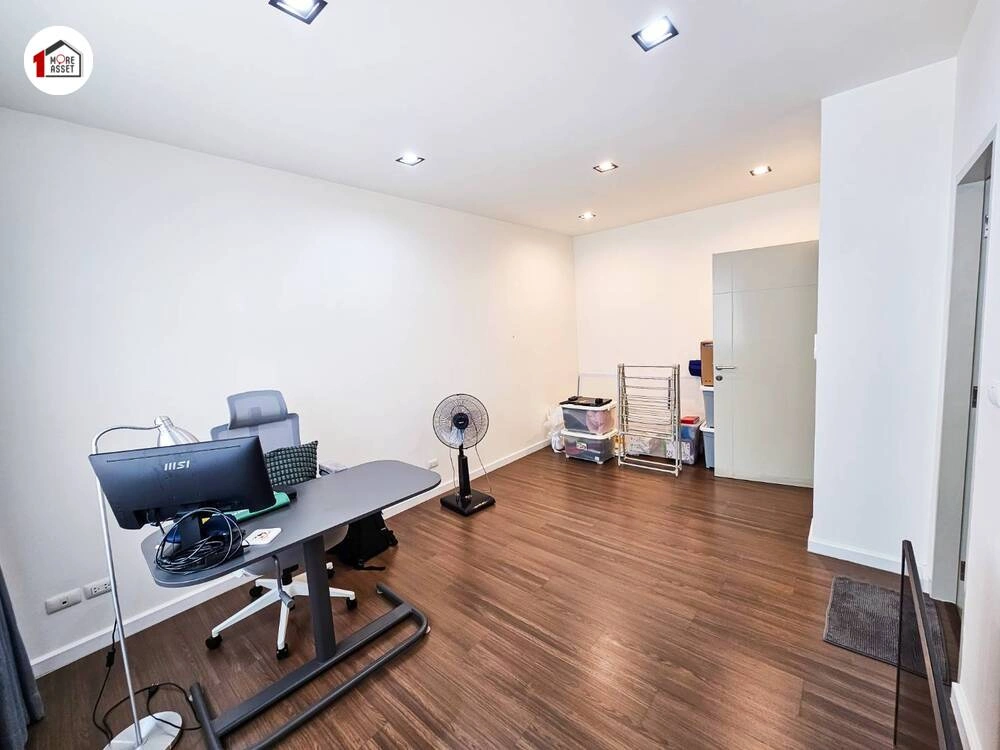 ขาย ทาวน์โฮม 3 ชั้น ทาวน์ อเวนิว เมิร์จ รัตนาธิเบศร์ ตำแหน่งดีใกล้คลับเฮาส์ คุ้มที่สุดในโครงการ ใกล้ MRT เพียง 700 ม.