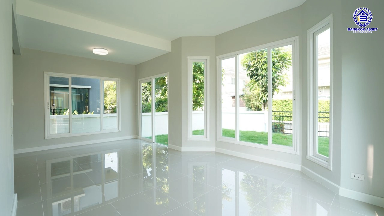 บ้านรีโนเวทใหม่ โครงการ เพอร์เฟคเพลส2 รัตนาธิเบศร์ จากแบรนด์ Property Perfect เนื้อที่ 64 ตร.ว. พื้นที่ใช้สอย 151.32 ตรม. ฟังก์ชันพร้อม 3 ห้องนอน 3 ห้องน้ำ 2 ที่จอดรถ บนที่สุดแห่งทำเลโซนเมือง เชื่อมต่อทุกการเดินทาง ใกล้เซ็นทรัลรัตนาธิเบศร์ จุดขึ้นทางด่วน "งามวงศ์วาน" และรถไฟฟ้า "สถานีไทรม้า"