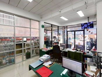 ให้เช่า ตึกแถว พร้อมโกดัง บนทำเลศักยภาพย่าน ลาดพร้าว101 – โยธินพัฒนา เนื้อที่ 180 ตรว. พท.ใช้สอย 905 ตรม. 4 ชั้น ติดถนนซอย 5 นอน 4 น้ำ ห้องสำนักงาน โกดังรองรับน้ำหนักได้เป็นตัน ทำเลดีมาก ทะลุลัดไป ลาดพร้าว101, โพธิ์แก้ว, นวมินทร์, เลียบทางด่วนรามอินทรา เหมาะสำหรับประกอบธุรกิจ คลังสินค้า สำนักงาน