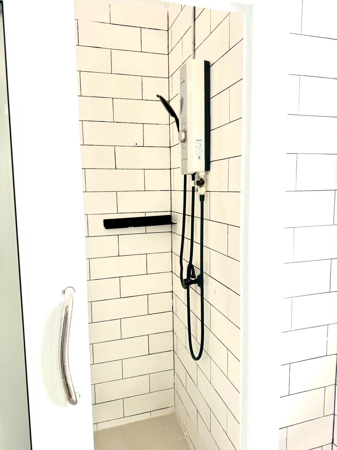 ให้เช่าโฮมออฟฟิศโมเดิร์น 3.5 ชั้น 280 ตรม. หมู่บ้านสรานนท์ ปากเกร็ด