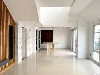 ให้เช่าโฮมออฟฟิศโมเดิร์น 3.5 ชั้น 280 ตรม. หมู่บ้านสรานนท์ ปากเกร็ด