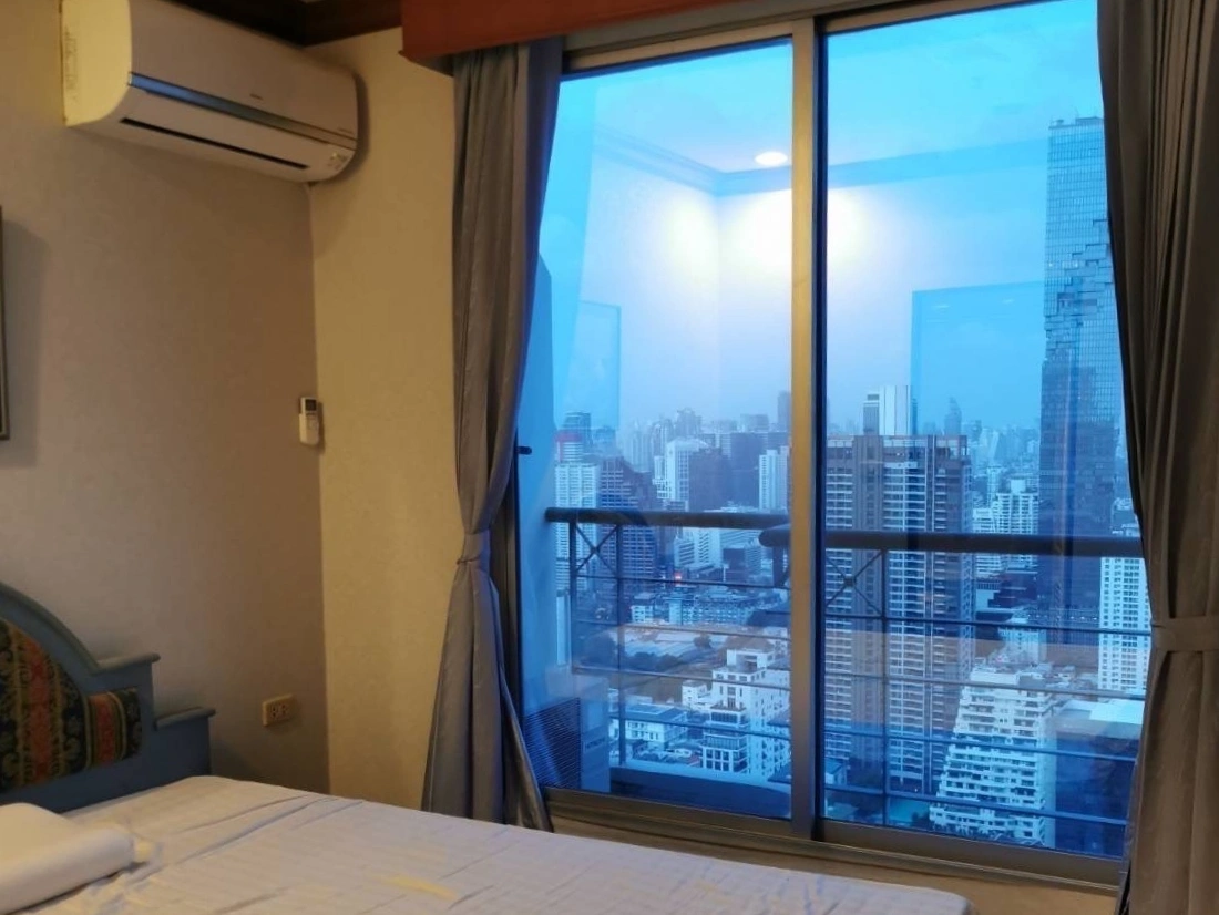 ขายคอนโด สาทร เฮ้าส์ (Sathorn House) ขนาด 65 ตร.ม. ชั้น 45 วิวเมืองเปิดโล่ง 2 ห้องนอน เฟอร์นิเจอร์ครบ พร้อมอยู่ ติด BTS สุรศักดิ์ ทำเลสาทร ใกล้สีลม CBD เหมาะอยู่อาศัยและลงทุน มีที่จอดรถส่วนตัว