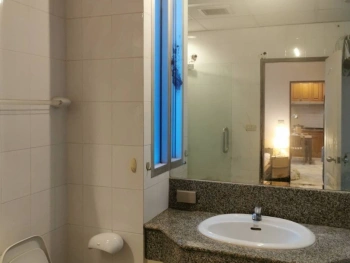 ขายคอนโด สาทร เฮ้าส์ (Sathorn House) ขนาด 65 ตร.ม. ชั้น 45 วิวเมืองเปิดโล่ง 2 ห้องนอน เฟอร์นิเจอร์ครบ พร้อมอยู่ ติด BTS สุรศักดิ์ ทำเลสาทร ใกล้สีลม CBD เหมาะอยู่อาศัยและลงทุน มีที่จอดรถส่วนตัว