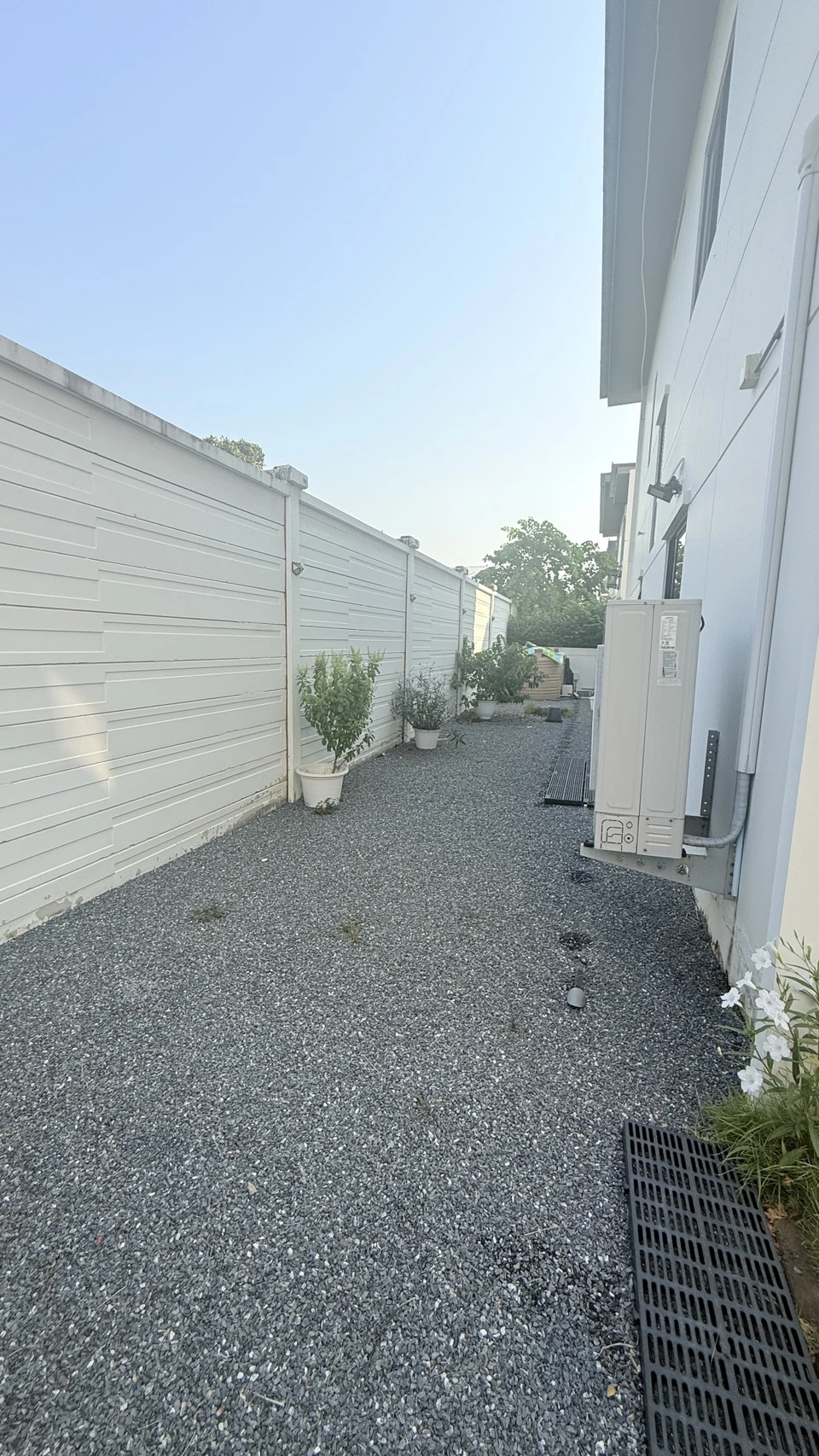 บ้านสวยสไตล์โมเดิร์น ฟังก์ชันครบ พร้อมอยู่ บ้านเดี่ยว 2 ชั้น บนพื้นที่ 64 ตร.ว. พื้นที่ใช้สอย 227 ตร.ม.