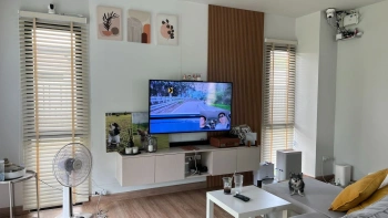 บ้านสวยสไตล์โมเดิร์น ฟังก์ชันครบ พร้อมอยู่ บ้านเดี่ยว 2 ชั้น บนพื้นที่ 64 ตร.ว. พื้นที่ใช้สอย 227 ตร.ม.