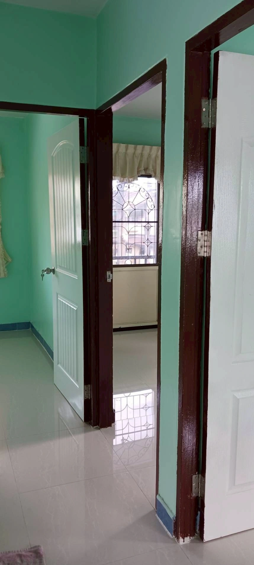 ขายบ้านแฝด 2 ชั้น พฤกษา 14A หลังมุม 23.90 ตรว. ซอยวัดลาดปลาดุก อ.บางใหญ่ จ.นนทบุรี ราคา  2,250,000 บาท