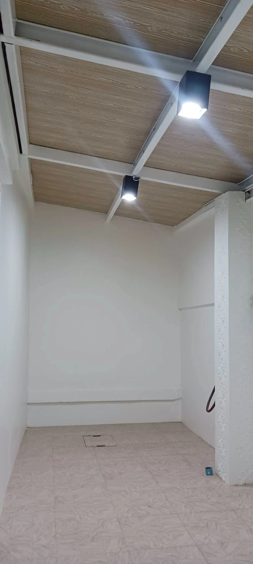 ขายบ้านแฝด 2 ชั้น พฤกษา 14A หลังมุม 23.90 ตรว. ซอยวัดลาดปลาดุก อ.บางใหญ่ จ.นนทบุรี ราคา  2,250,000 บาท