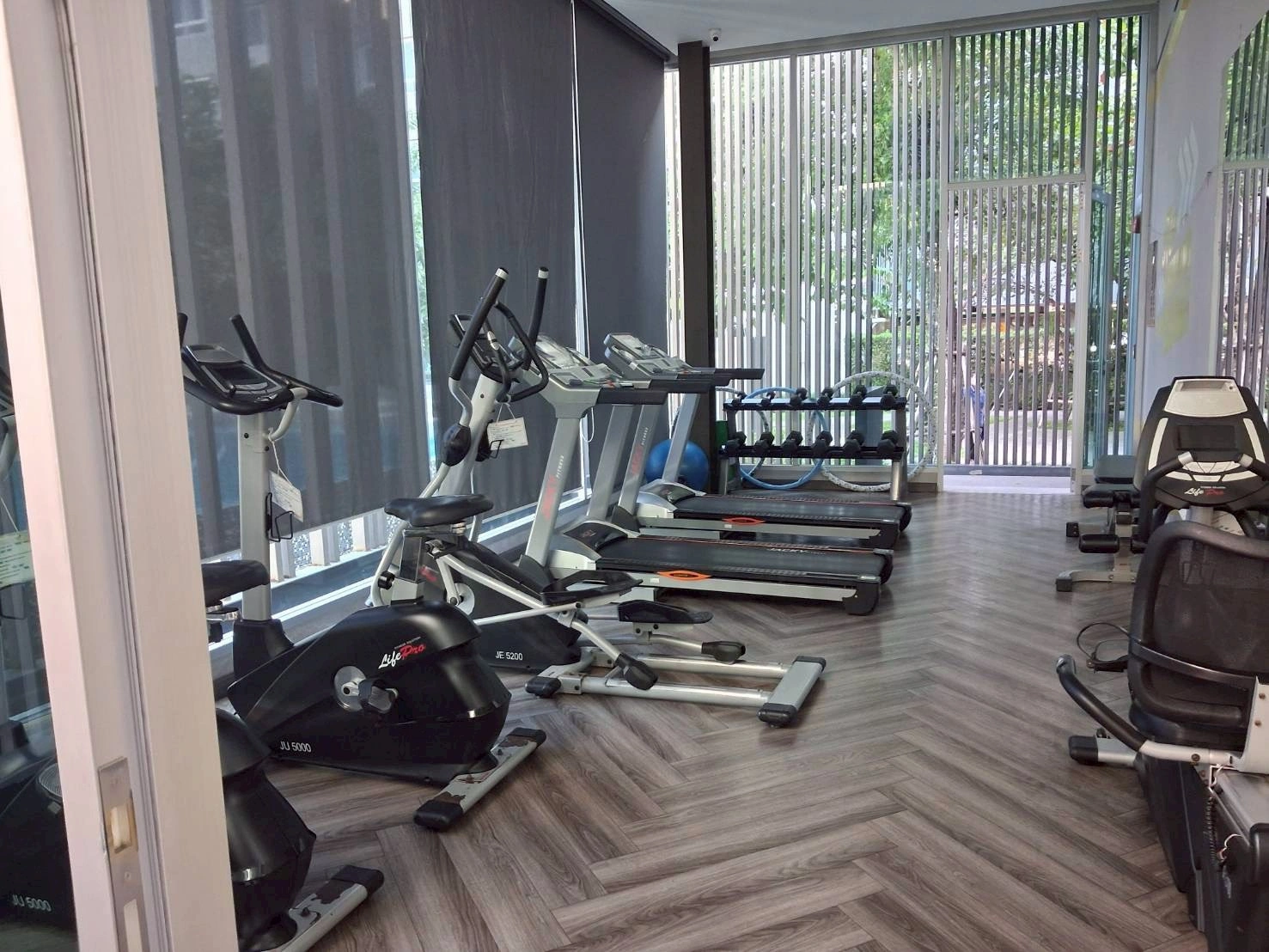 ขายคอนโด Present Ekachai 23.62 ตรม. ซอยเอกชัย 32 แขวงบางขุนเทียน เขตจอมทอง จ.กรุงเทพฯ ราคา 1,100,000 บาท