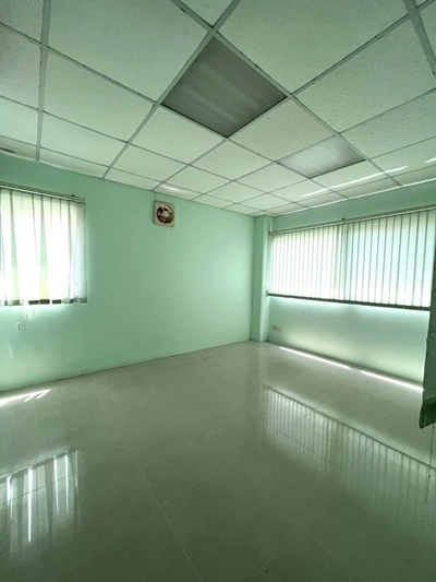 ขายโฮมออฟฟิศ 3 ชั้น 75 ตรว. ฟีนิกซ์ ปาร์ค ซอย 2 (ซ.ไอยรา 28) ต.คลองสอง  อ.คลองหลวง  จ.ปทุมธานี ราคา 6,800,000 บาท