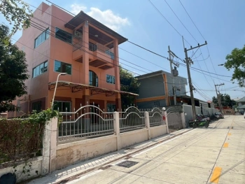 ขายโฮมออฟฟิศ 3 ชั้น 75 ตรว. ฟีนิกซ์ ปาร์ค ซอย 2 (ซ.ไอยรา 28) ต.คลองสอง  อ.คลองหลวง  จ.ปทุมธานี ราคา 6,800,000 บาท