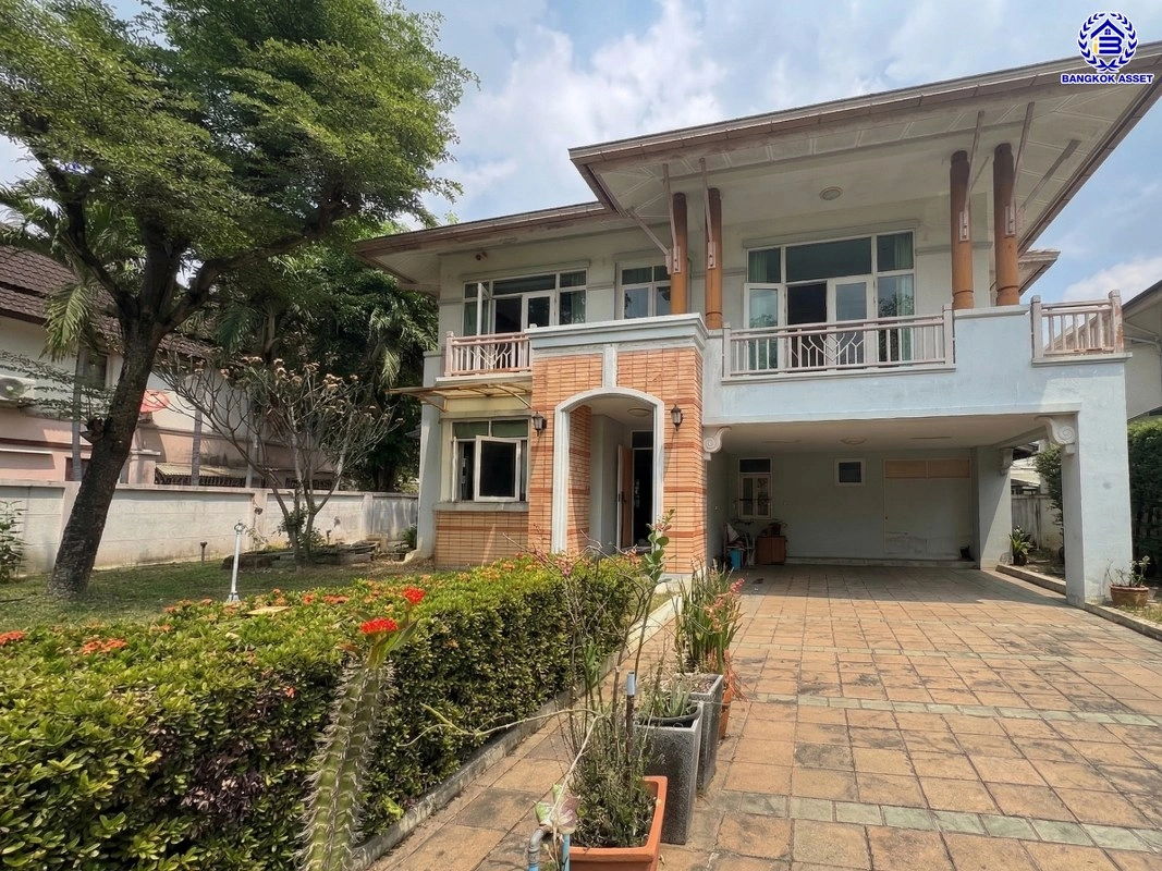 บ้านมือสอง โครงการ บ้านฟ้ากรีนพาร์ค รอยัล ปิ่นเกล้า เนื้อที่ 128.5 ตร.ว. พื้นที่ใช้สอย 203 ตร.ม. ฟังก์ชัน 3 ห้องนอน 2 ห้องน้ำ 1 ห้องอเนกประสงค์ 1 ห้อง จอดรถได้ 2 คัน บนทำเลดี เชื่อมต่อถนนพรานนกตัดใหม่, ถนนพุทธมณฑลสาย1, ถนนกาญจนาภิเษก