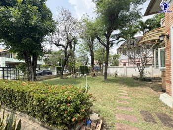 บ้านมือสอง โครงการ บ้านฟ้ากรีนพาร์ค รอยัล ปิ่นเกล้า เนื้อที่ 128.5 ตร.ว. พื้นที่ใช้สอย 203 ตร.ม. ฟังก์ชัน 3 ห้องนอน 2 ห้องน้ำ 1 ห้องอเนกประสงค์ 1 ห้อง จอดรถได้ 2 คัน บนทำเลดี เชื่อมต่อถนนพรานนกตัดใหม่, ถนนพุทธมณฑลสาย1, ถนนกาญจนาภิเษก