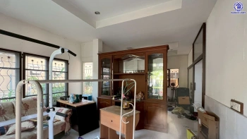 บ้านมือสอง โครงการ รติรมย์ พาร์ค ราชพฤกษ์-กาญจนาภิเษก (ซ.สวนผัก32) พร้อมเข้าอยู่ บนเนื้อที่ 56 ตร.ว. พื้นที่ใช้สอย 170 ตร.ม. ฟังก์ชัน 3 ห้องนอน 2 ห้องน้ำ จอดรถได้ 2 คัน ส่วนกลางครบครัน บนทำเลศักยภาพ เชื่อมต่อหลายเส้นทาง ใกล้ทางด่วน "ศรีรัช" และเซ็นทรัล เวสต์วิลล์