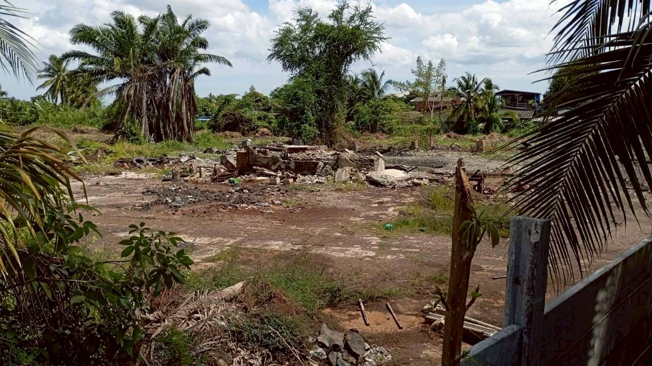 ขายที่ดินเปล่า ถมแล้ว พื้นที่สีส้ม อ.กระทุ่มแบน จ.สมุทรสาคร 5 ไร่ 3 งาน 27 ตร.วา