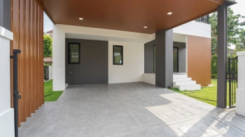 บ้านรีโนเวทใหม่ โครงการ นันทวัน วงแหวน-รัตนาธิเบศร์ เนื้อที่กว้าง 74 ตร.ว. พื้นที่ใช้สอย 214.61 ตร.ม. ฟังก์ชัน 4 ห้องนอน 3 ห้องน้ำ จอดรถได้ 2 จอด บนทำเลดี เชื่อมต่อถนนรัตนาธิเบศร์ ถนนนครอินทร์ ถนนกาญจนาภิเษก ใกล้รถไฟฟ้าสายสีม่วง "สถานีตลาดบางใหญ่" และจุดขึ้นทางด่วน "ศรีรัช"