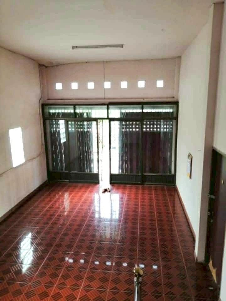 ขายบ้านเดี่ยวชั้นเดียว  พื้นที่: 50 ตรว. ซ.เทศบาล 5 ต.ซับสมอทอด อ.บึงสามพัน จ.เพชรบูรณ์ ราคา 2,390,000 บาท