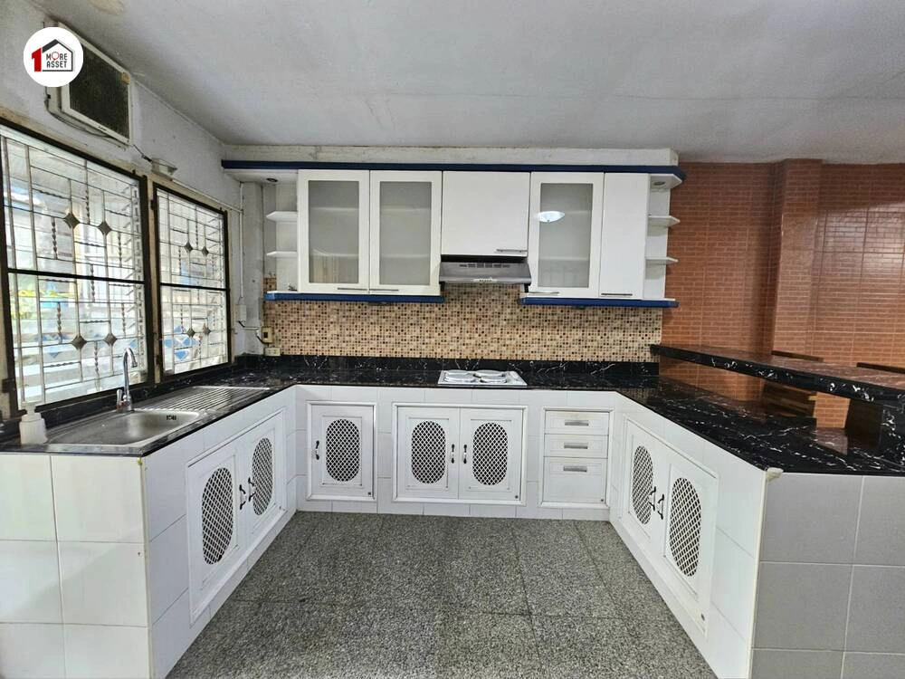 ขายทาวเฮ้าส์ 3 ชั้น นันทนา การ์เด้น 2 ทำเลท่าอิฐ เข้าซอยแค่ 700 เมตร จากถนนใหญ่ (รัตนาธิเบศร์) ใกล้รถไฟฟ้า+ตลาด