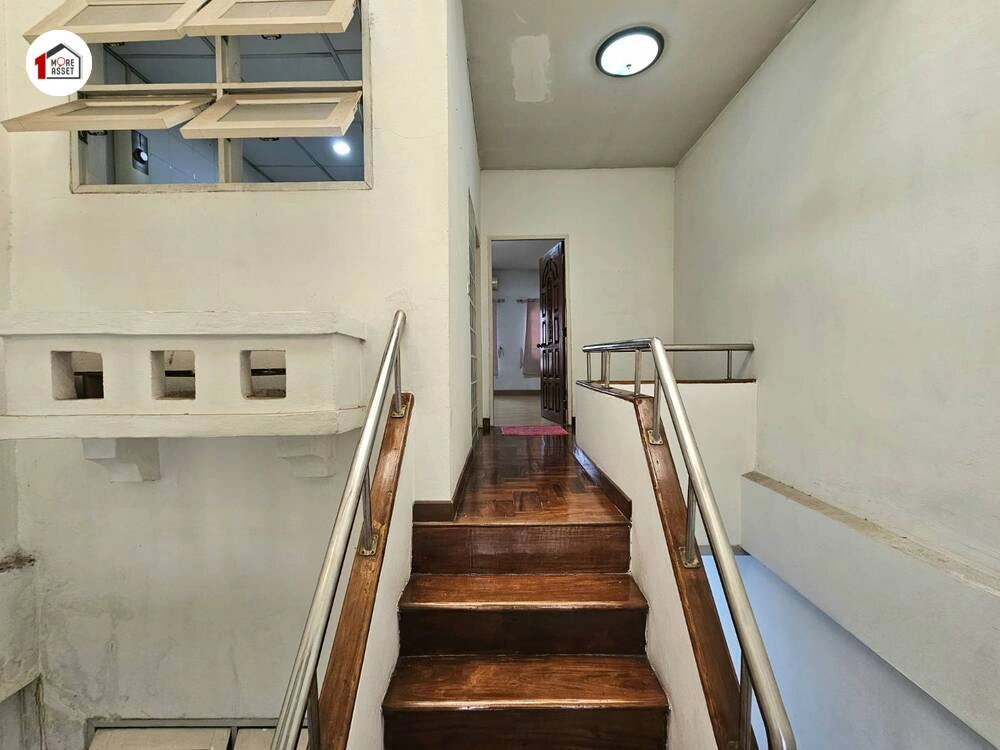 ขายทาวเฮ้าส์ 3 ชั้น นันทนา การ์เด้น 2 ทำเลท่าอิฐ เข้าซอยแค่ 700 เมตร จากถนนใหญ่ (รัตนาธิเบศร์) ใกล้รถไฟฟ้า+ตลาด